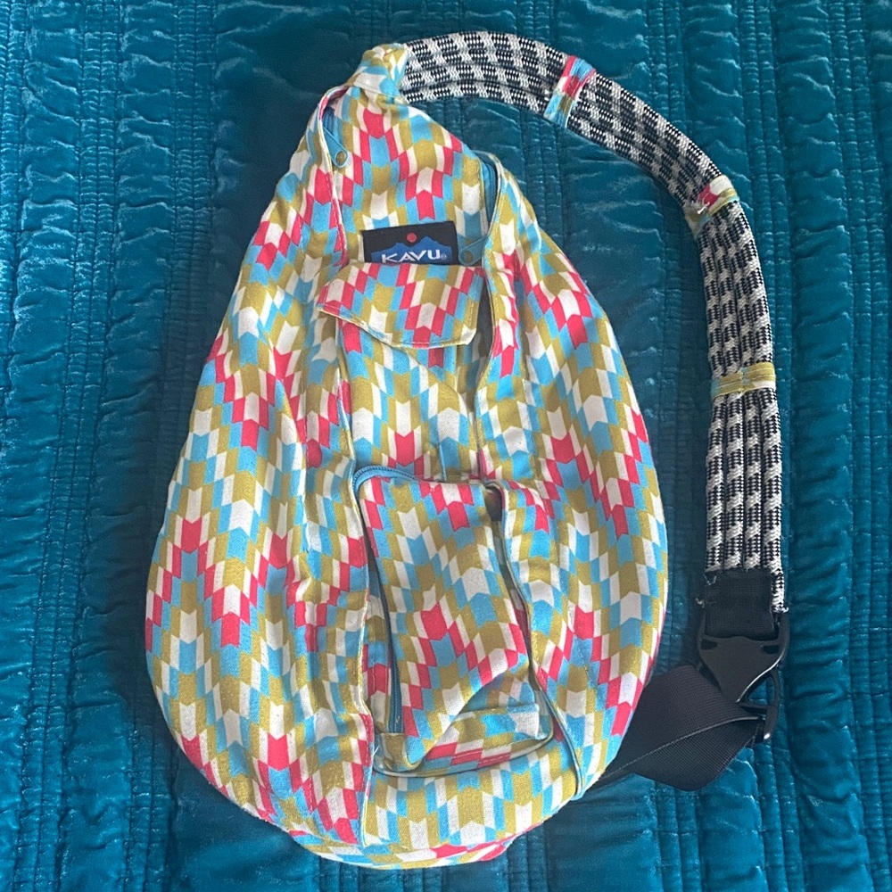 KAVU Women's Vibrant Patterned Sling Bag
